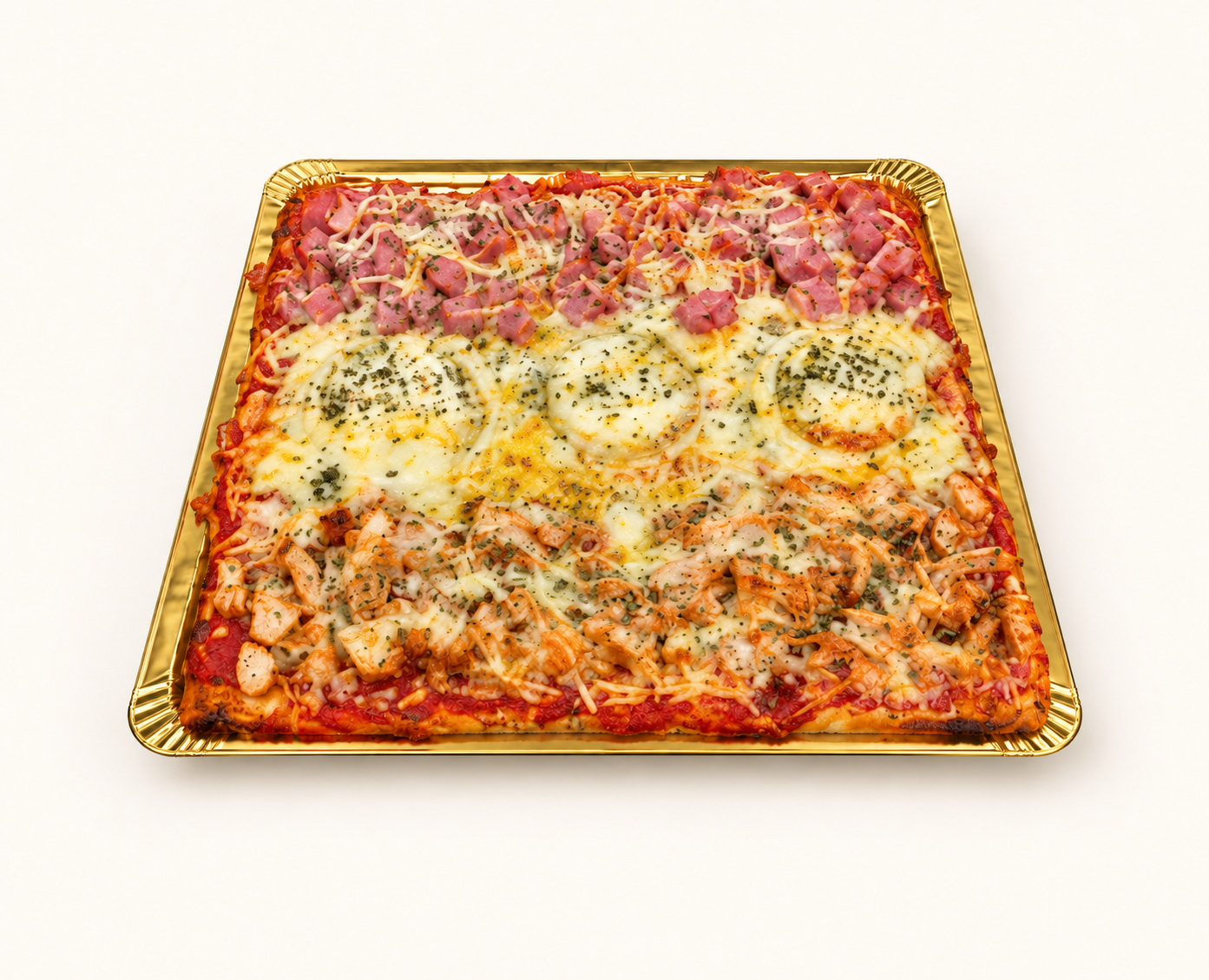 Trifásica (York, 4 quesos y pollo), pizza con fondo crema claro